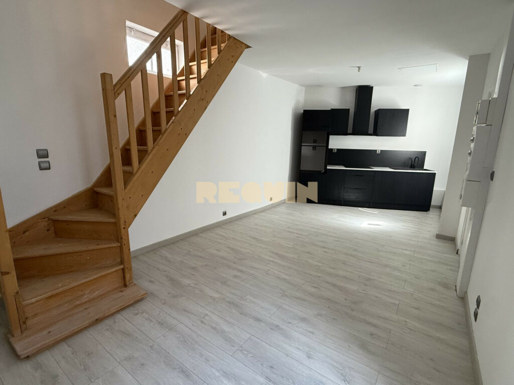 Appartement 2 pièces à Lille — T2 duplex rue de wazemmes — photo 1