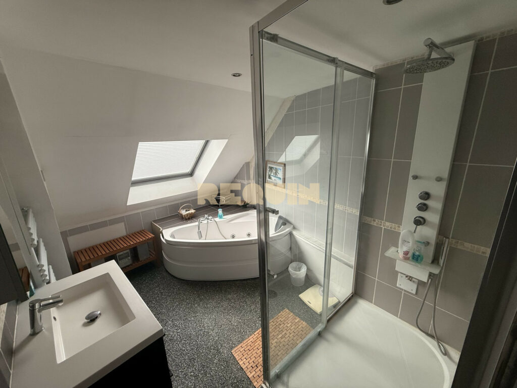 Appartement 4 pièces à Lille — T4 — photo 8