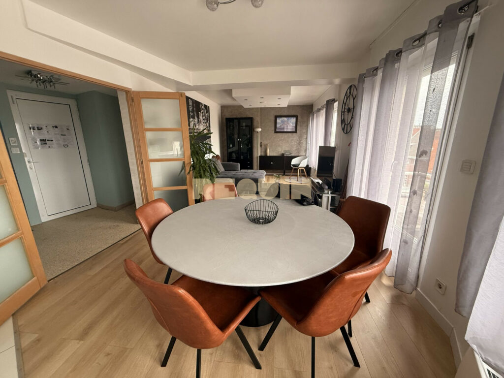 Appartement 4 pièces à Lille — T4 — photo 2
