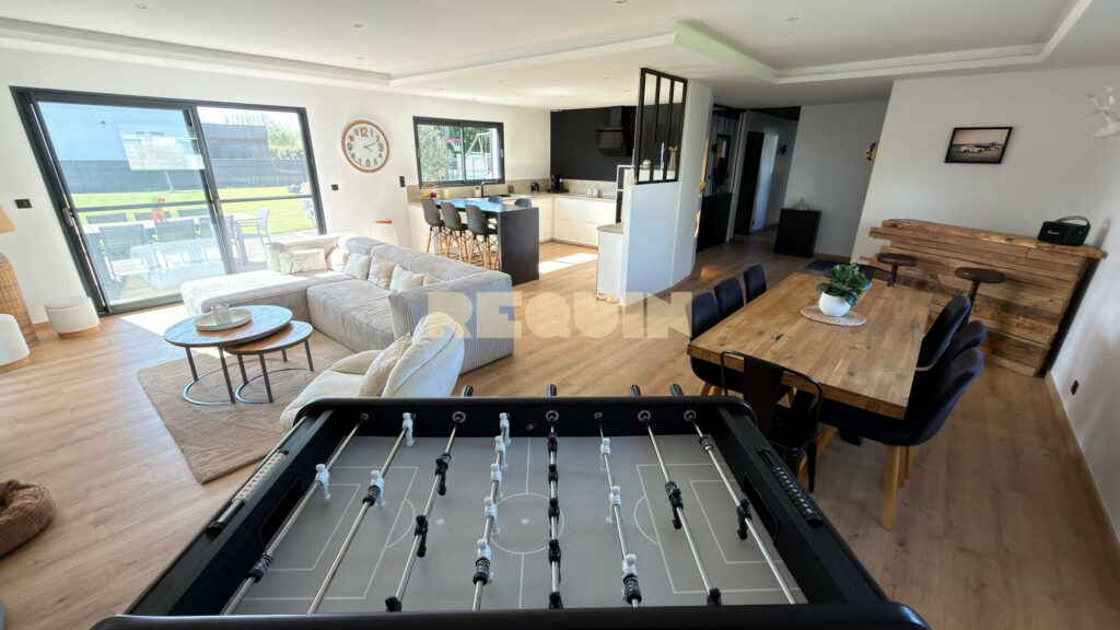 Maison 10 pièces à Groffliers — Ensemble Immobilier — photo 1