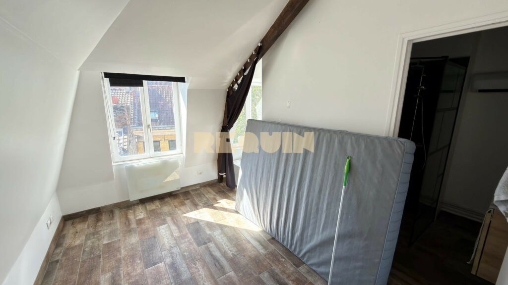 Immeuble à Lille — Ensemble de 4 appartements. — photo 9