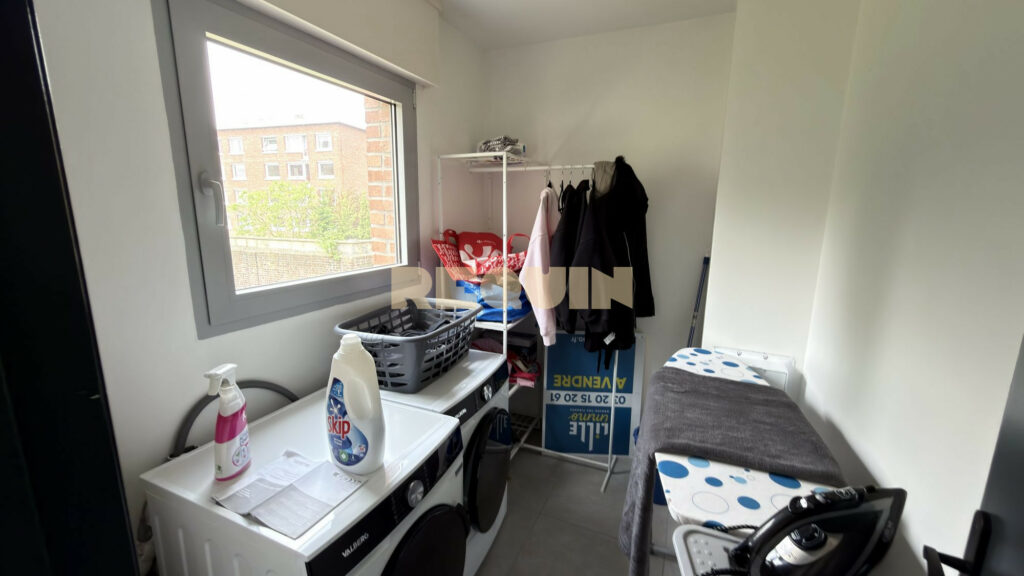 Appartement 3 pièces à Lille — Grand T3 avec terrasse parking et cave — photo 6