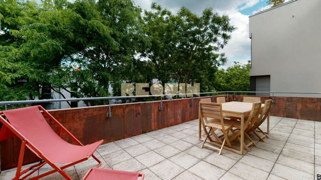 Appartement 5 pièces à Lille — Lille – Appartement avec terrasse et parking — photo 1