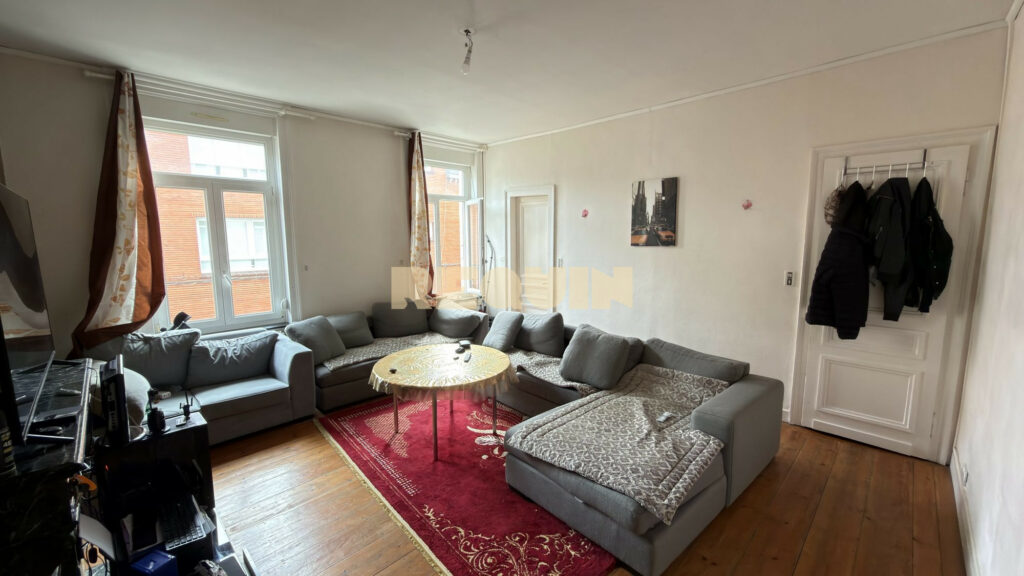 Appartement 3 pièces à Lille — Grand T3 Rue des Meuniers — photo 1