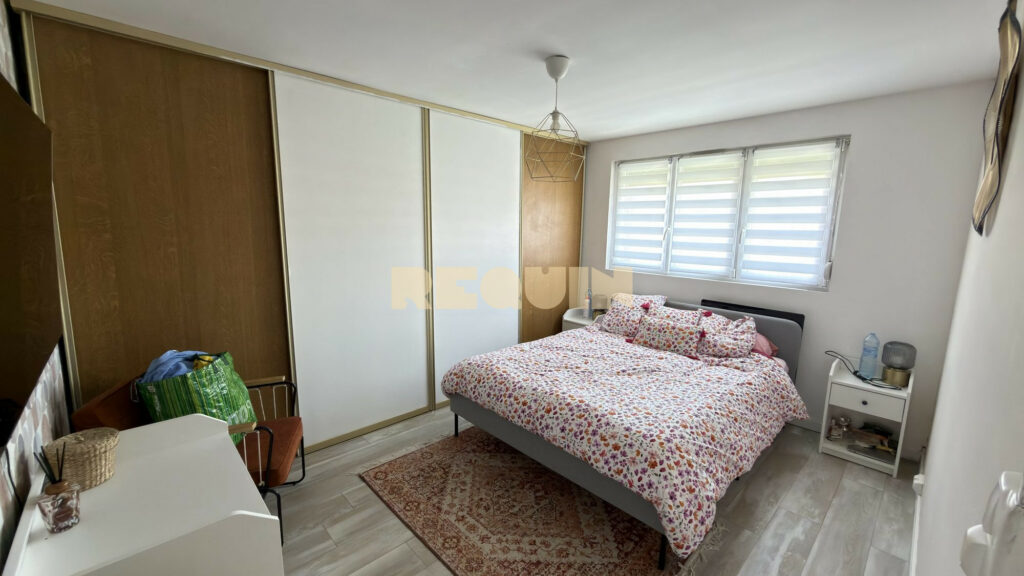 Maison 4 pièces à Faches-Thumesnil — Maison familiale avec jardin et garage — photo 4