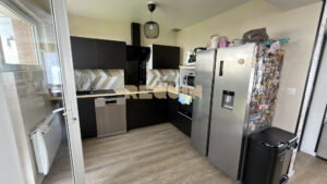 Maison 4 pièces à Faches-Thumesnil — Maison familiale avec jardin et garage — photo 14