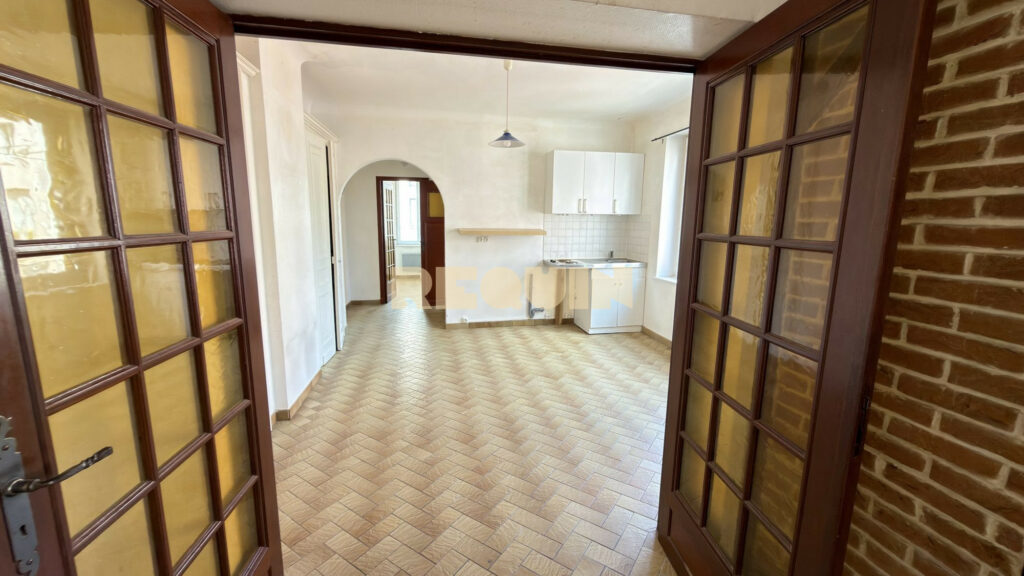Appartement 3 pièces à Lille — T2 bis à rénover — photo 4