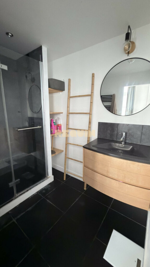 Appartement 2 pièces à Lille — Magnifique T2 Liberté — photo 13