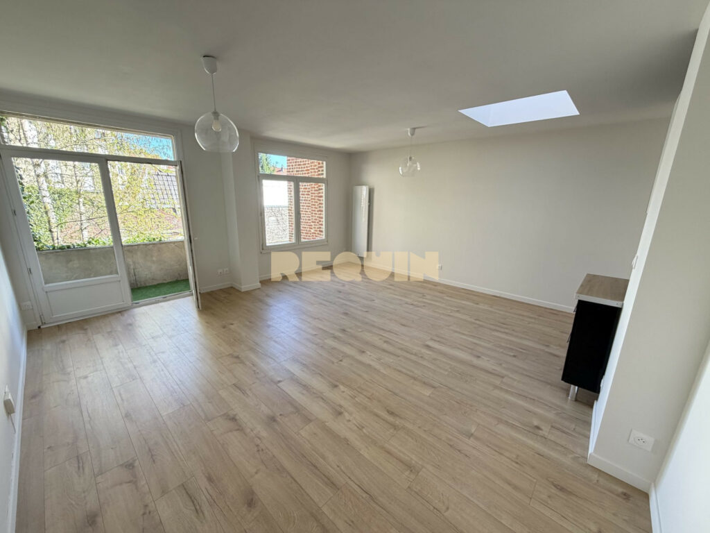Appartement 1 pièces à Lille — Vauban – Studio avec extérieur — photo 1