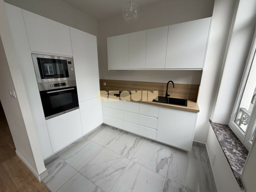 Appartement 3 pièces à Lille — République – T3 aec balcon — photo 3
