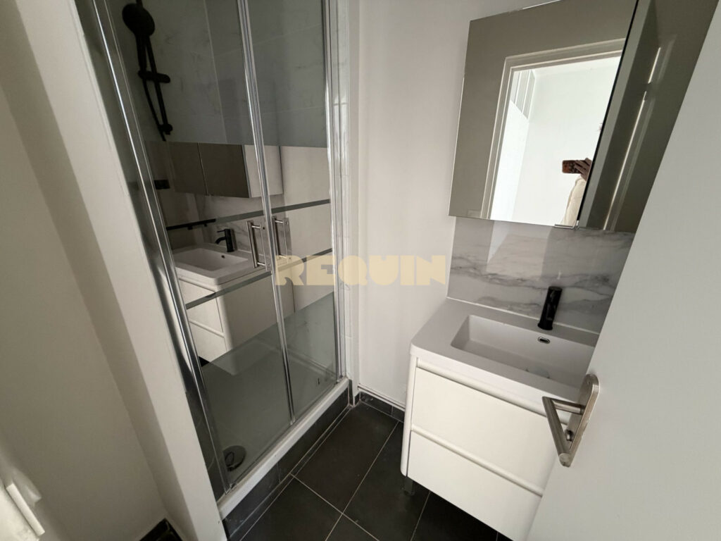 Appartement 3 pièces à Lille — République – T3 aec balcon — photo 7