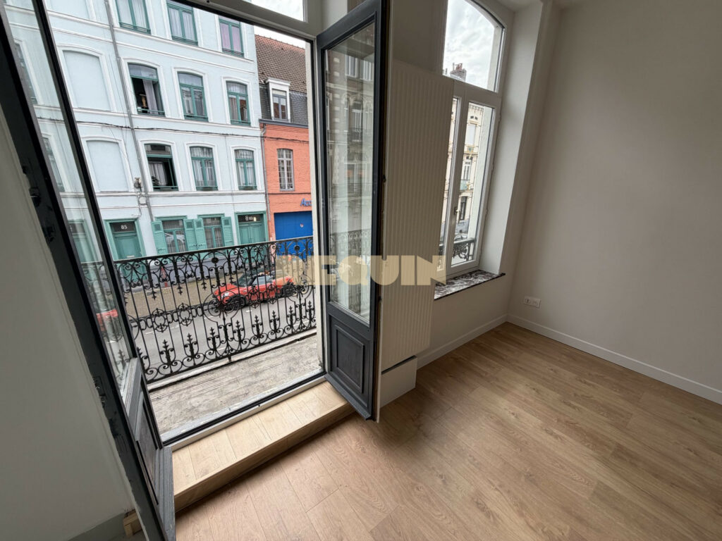 Appartement 3 pièces à Lille — République – T3 aec balcon — photo 4