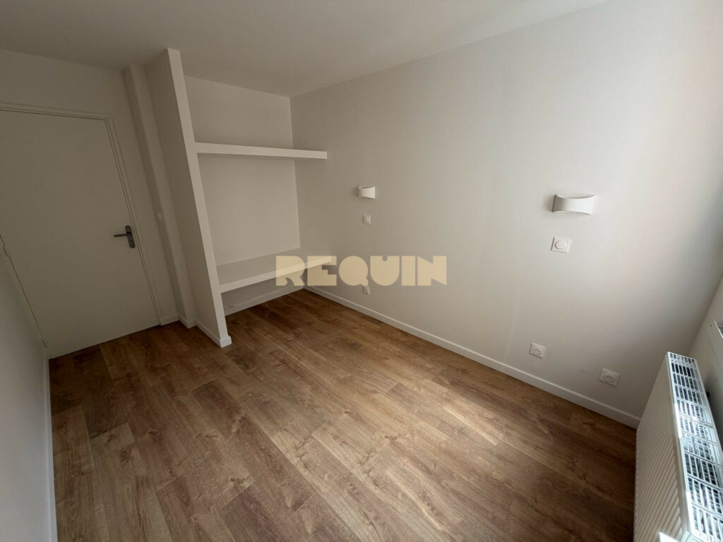 Appartement 3 pièces à Lille — Republique – T2 avec cachet — photo 5
