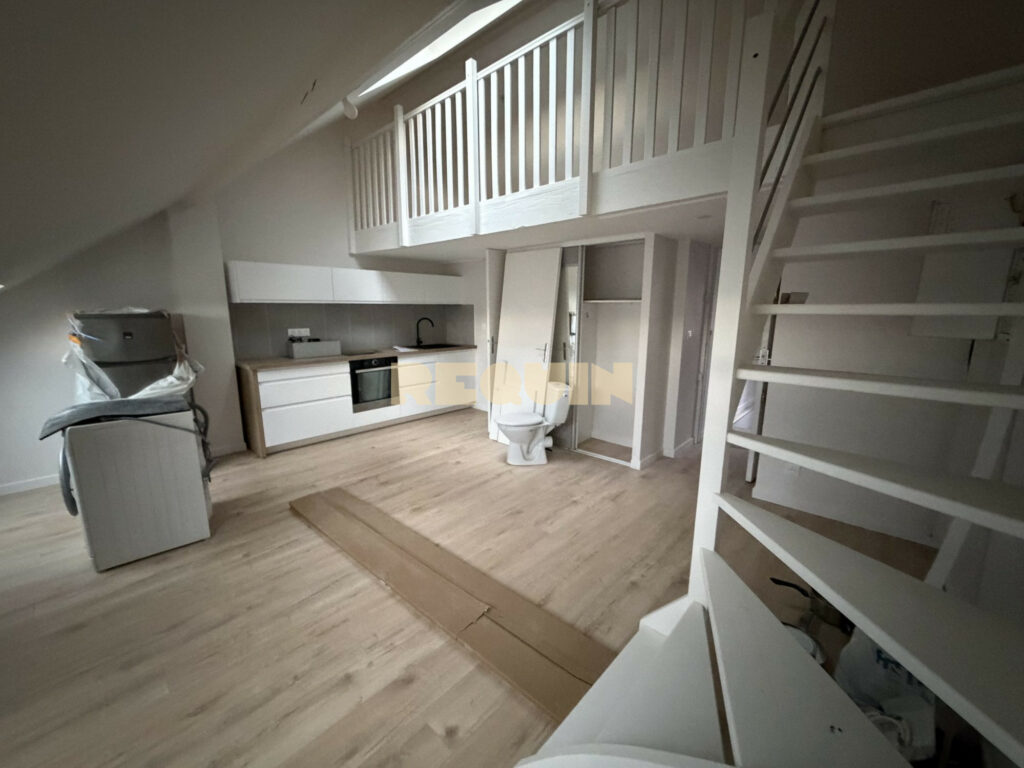 Appartement 2 pièces à Lille — Vauban – Studio bis avec mezzanine — photo 1