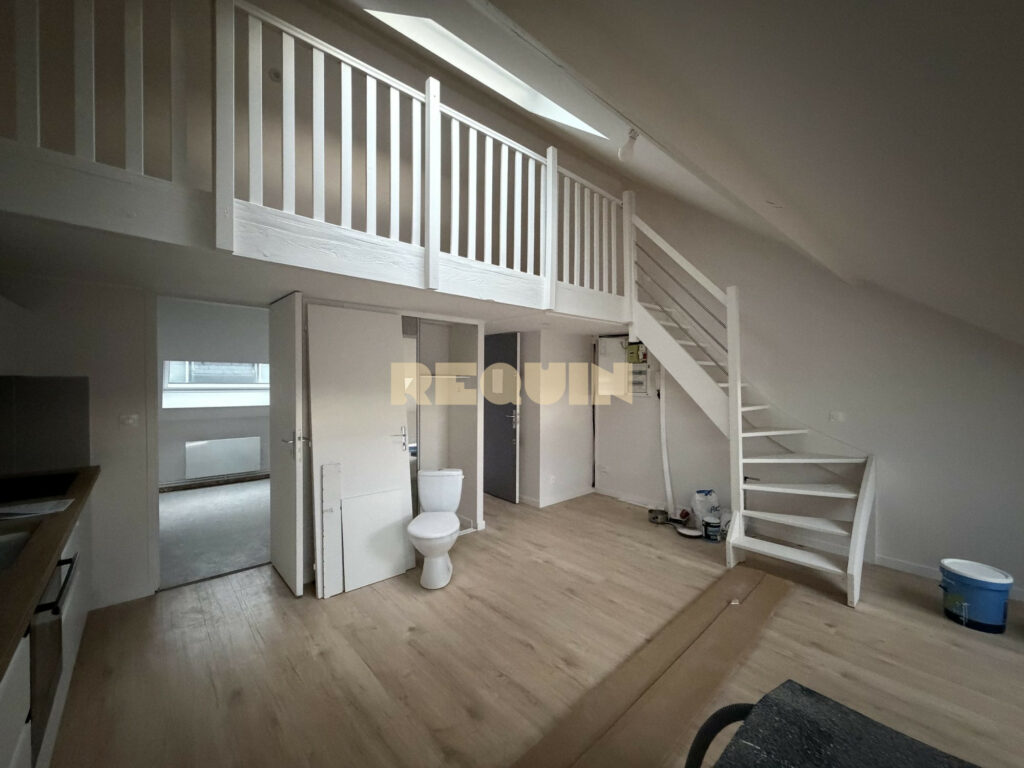 Appartement 2 pièces à Lille — Vauban – Studio bis avec mezzanine — photo 2