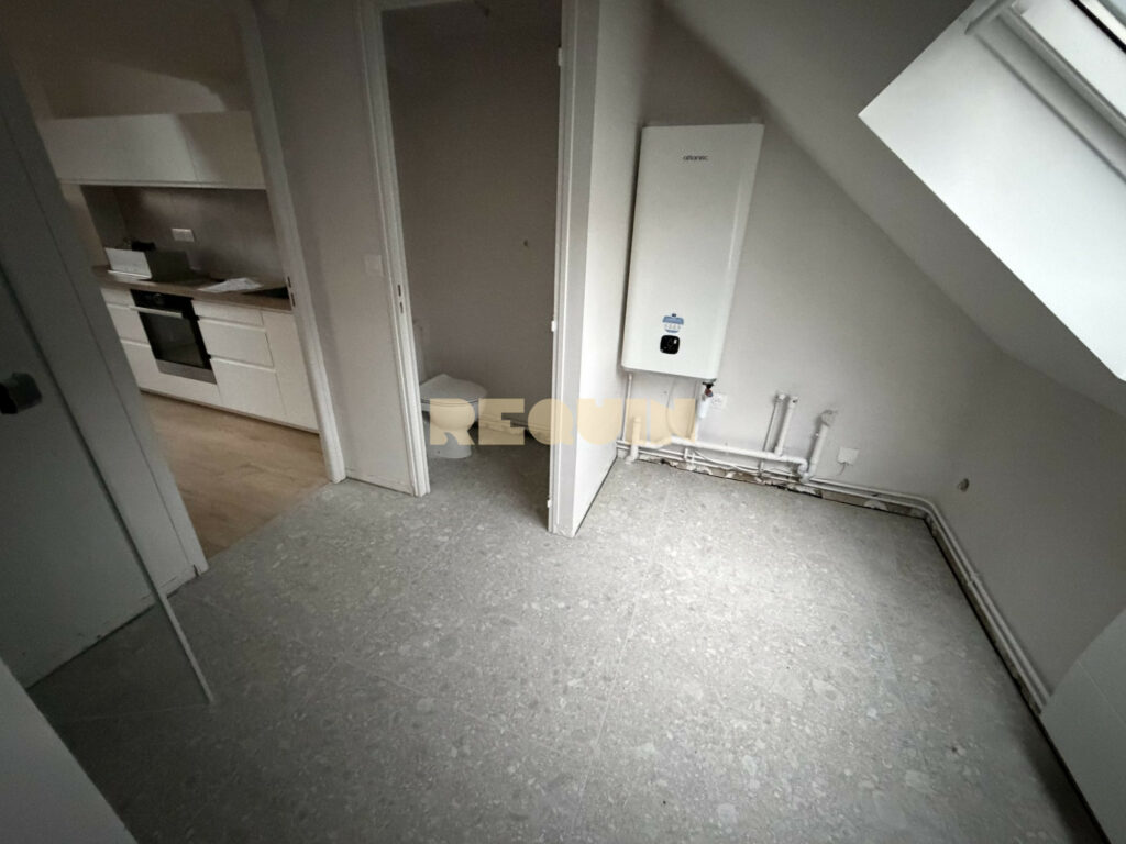 Appartement 2 pièces à Lille — Vauban – Studio bis avec mezzanine — photo 4