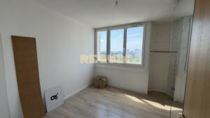 Appartement 4 pièces à Mons-En-Baroeul — T4 en résidence avec garage — photo 11