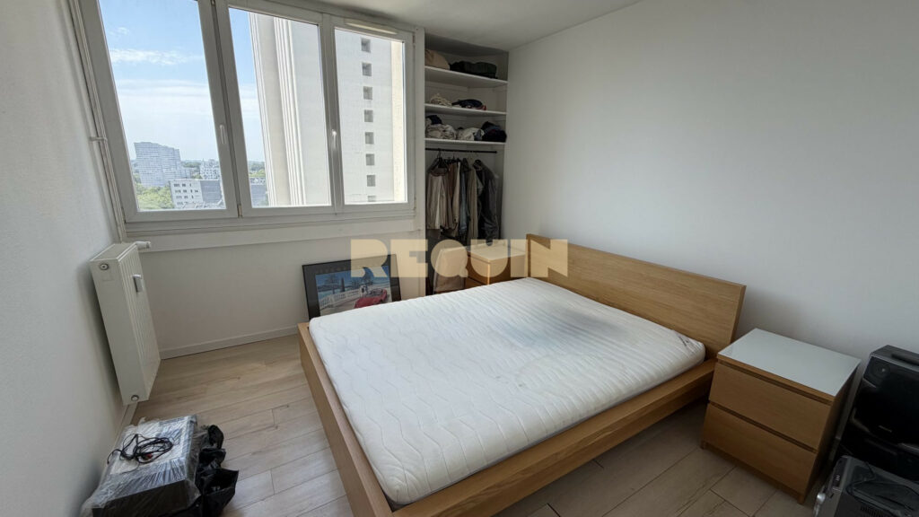 Appartement 4 pièces à Mons-En-Baroeul — T4 en résidence avec garage — photo 7