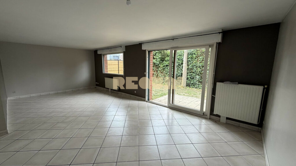 Maison 5 pièces à Ronchin — Maison Familiale avec garage et Jardin — photo 2