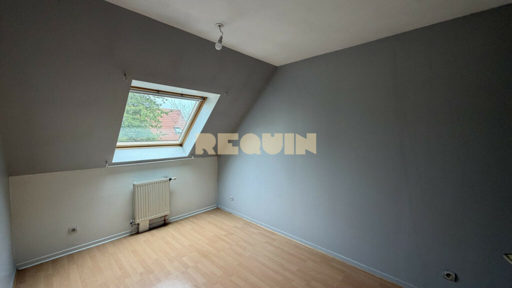 Maison 5 pièces à Ronchin — Maison Familiale avec garage et Jardin — photo 5