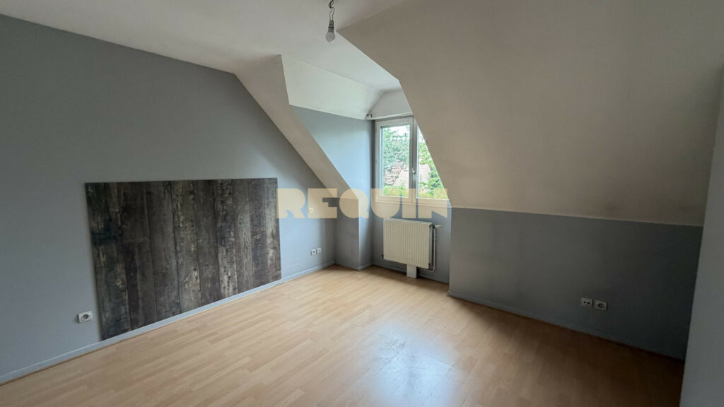 Maison 5 pièces à Ronchin — Maison Familiale avec garage et Jardin — photo 9