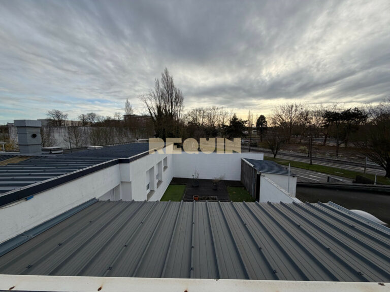 Immeuble à Lille — Immeuble mixte — photo 1
