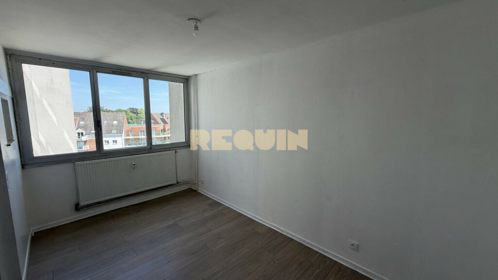 Appartement 4 pièces à Lille — T4 en résidence avec parking — photo 2