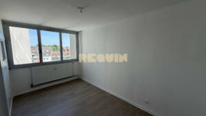 Appartement 4 pièces à Lille — T4 en résidence avec parking — photo 6