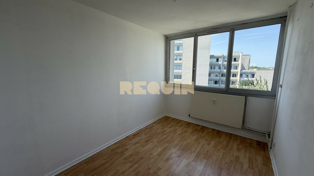 Appartement 4 pièces à Lille — T4 en résidence avec parking — photo 4