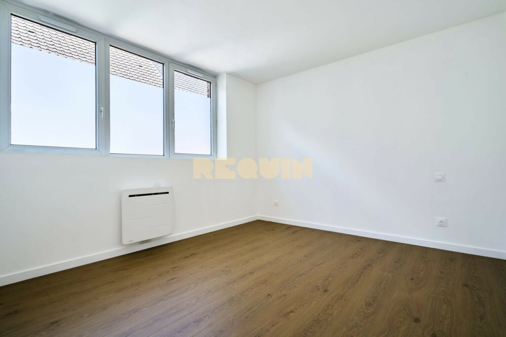 Appartement 4 pièces à Saint-André-Lez-Lille — Appartement à vendre Saint-André-lez-Lille — photo 7