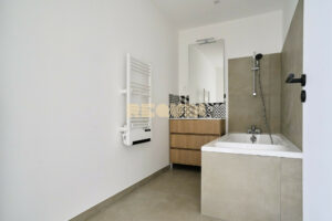 Appartement 4 pièces à Saint-André-Lez-Lille — Appartement à vendre Saint-André-lez-Lille — photo 9