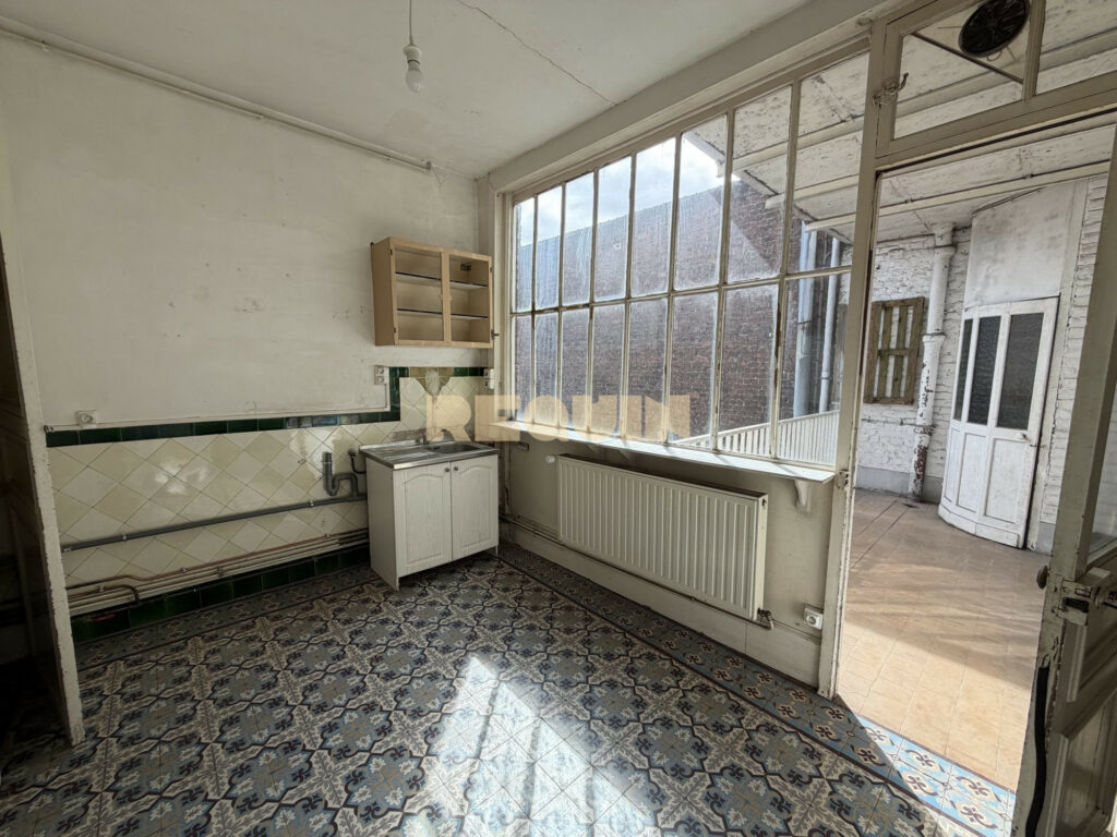 Immeuble à Lille — Immeuble de rapport — photo 10