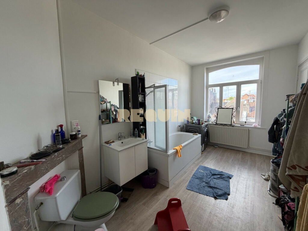Immeuble à Lille — Immeuble de rapport — photo 11