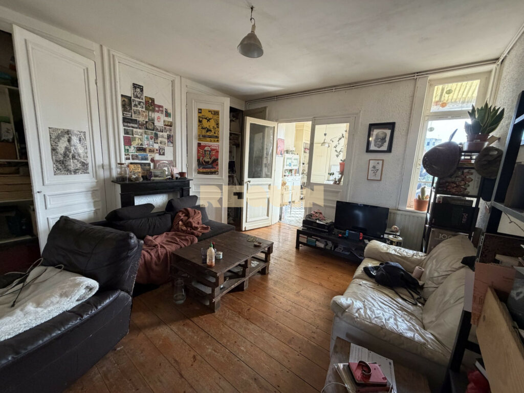 Immeuble à Lille — Immeuble de rapport — photo 2