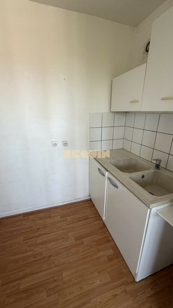Appartement 2 pièces à Ronchin — T2 en résidence avec parking et cave — photo 5