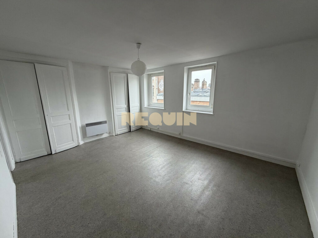 Appartement 2 pièces à Lille — Deux pièces Rue Louis Faure — photo 1