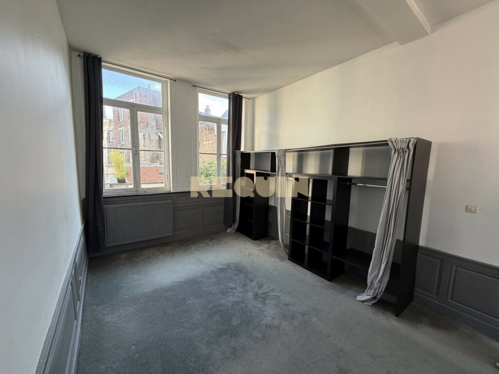 Appartement 3 pièces à Lille — T2bis Vieux-Lille — photo 4