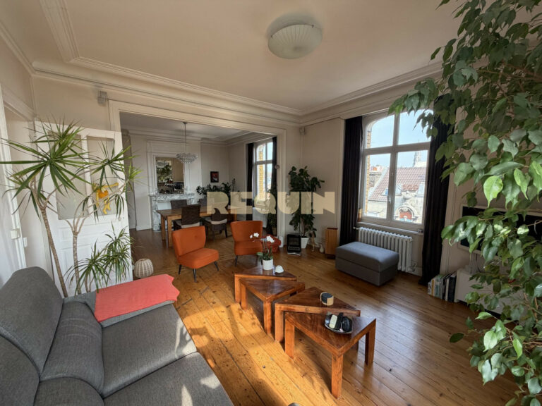Appartement 4 pièces à Lille — Magnifique T4 en centre ville — photo 1