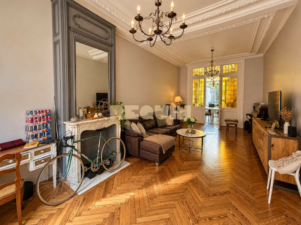 Maison 10 pièces à Lille — Magnifique Maison Bourgeoise — photo 9