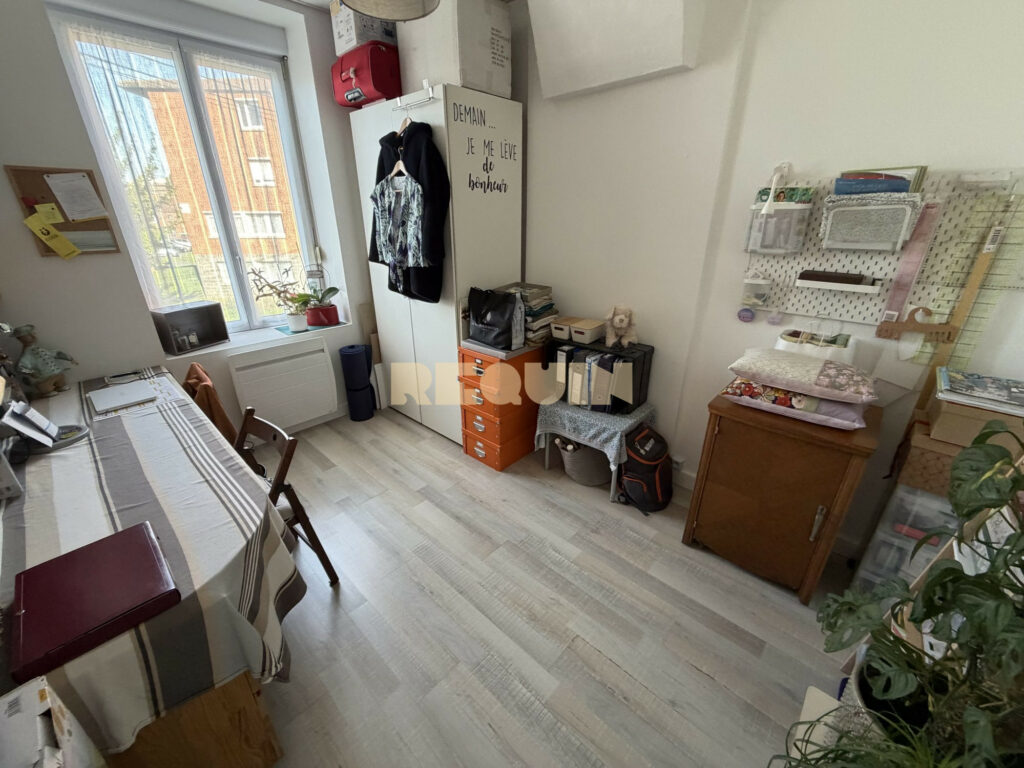 Maison 5 pièces à Loos — Loos – Maison avec jardin — photo 8