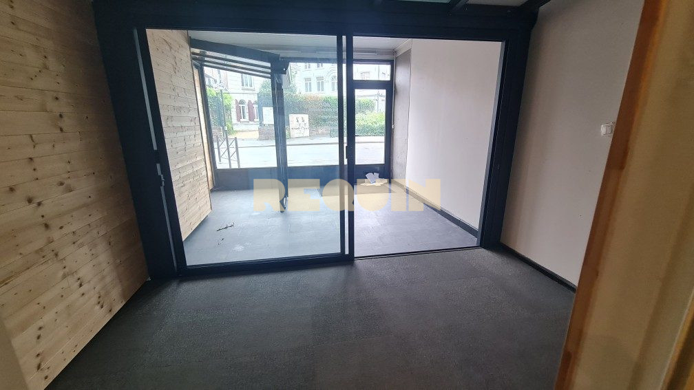 Immobilier Pro à Lille — Local Commercial — photo 1